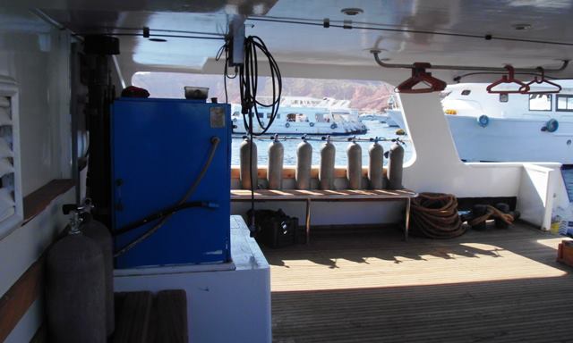 Pont supérieur sur Sea Queen I croisière plongée yacht à moteur à Sharm el Sheikh en Egypte